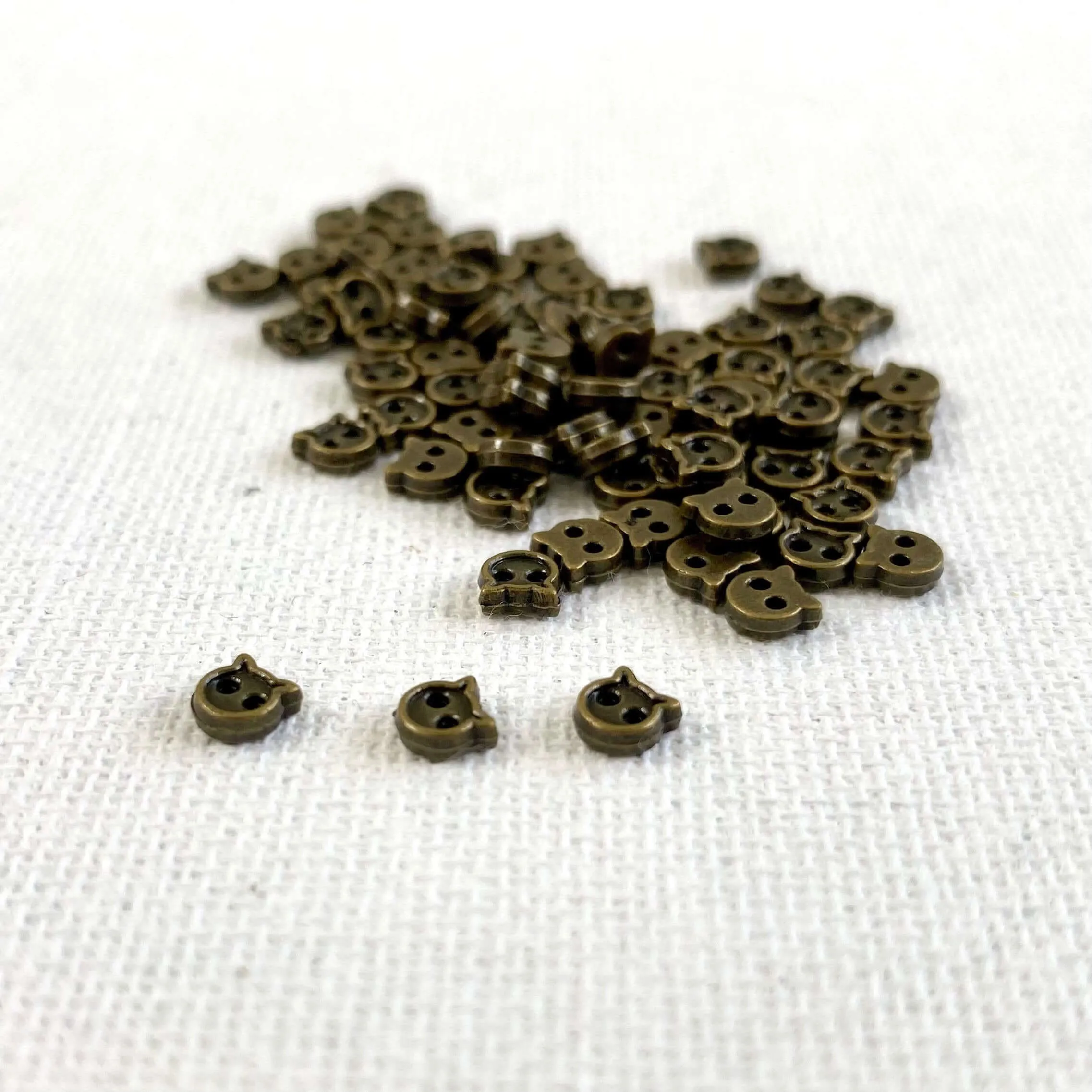4mm Mini Cat buttons 10pcs
