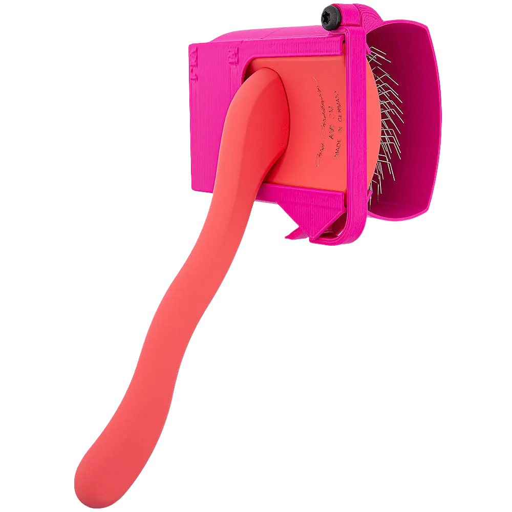 Medium Brush Cover Magenta by Vanity Fur